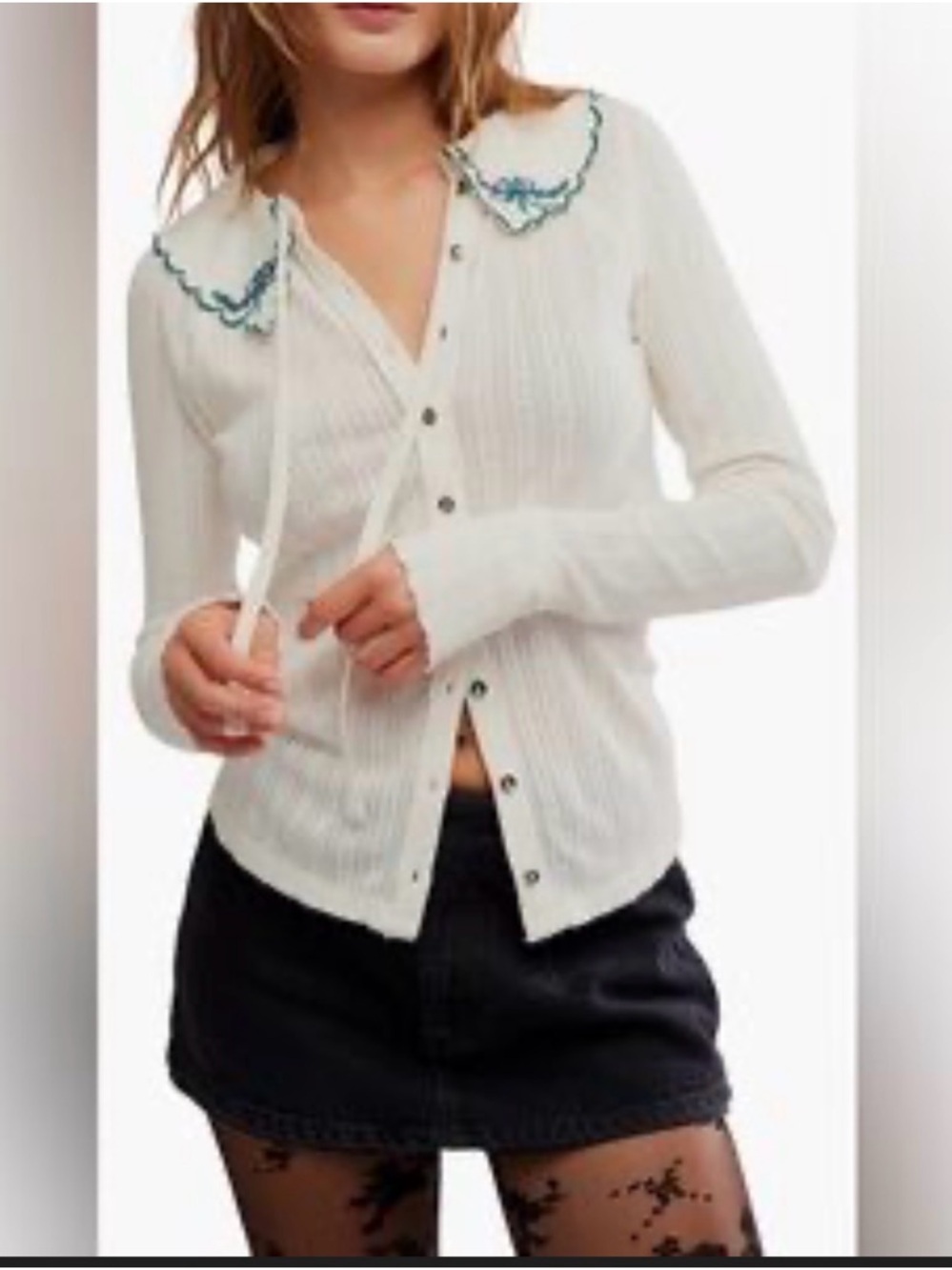 White Button-Up Knit Top with Embroidered Peter Pan Collar - Picture 3 of 5